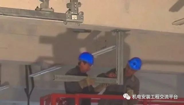 支吊架规范2018_成品支吊架规范_支吊架验收规范